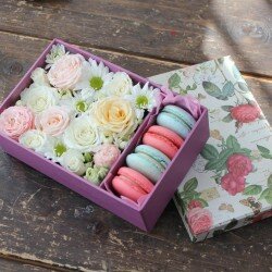 Коробочка с цветами "Дамское счастье"